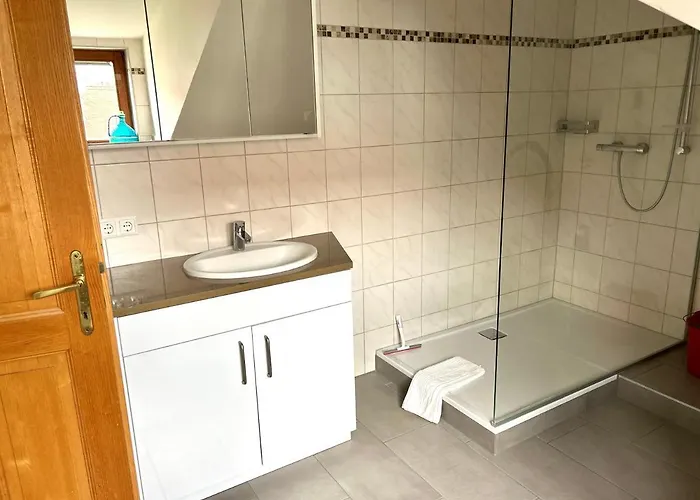 Sonnenloft - Zentrales, Helles Boho-apartement Im Herzen Von