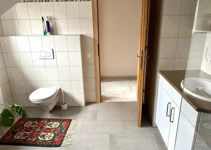 Апартаменти Sonnenloft - Zentrales, Helles Boho-apartement Im Herzen Von Грац