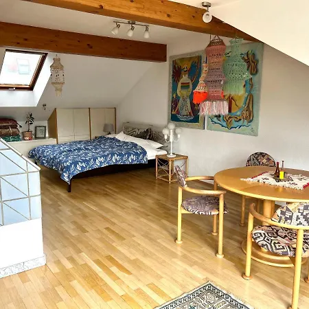 Sonnenloft - Zentrales, Helles Boho-apartement Im Herzen Von * Graz