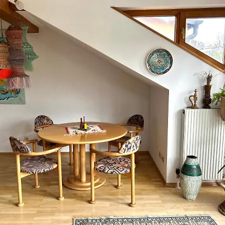 Appartement Sonnenloft - Zentrales, Helles Boho-apartement Im Herzen Von *
