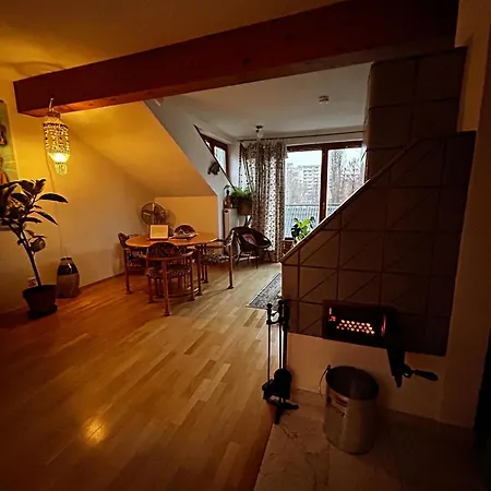 Zentrales, Sonniges Im Herzen Von