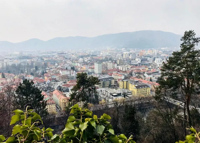 Apartment Zentrales, Sonniges Im Herzen Von