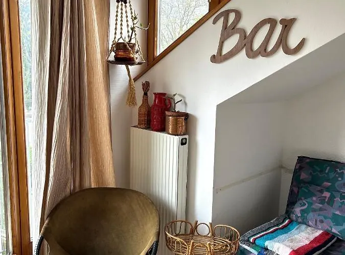 Sonnenloft - Zentrales, Helles Boho-apartement Im Herzen Von *