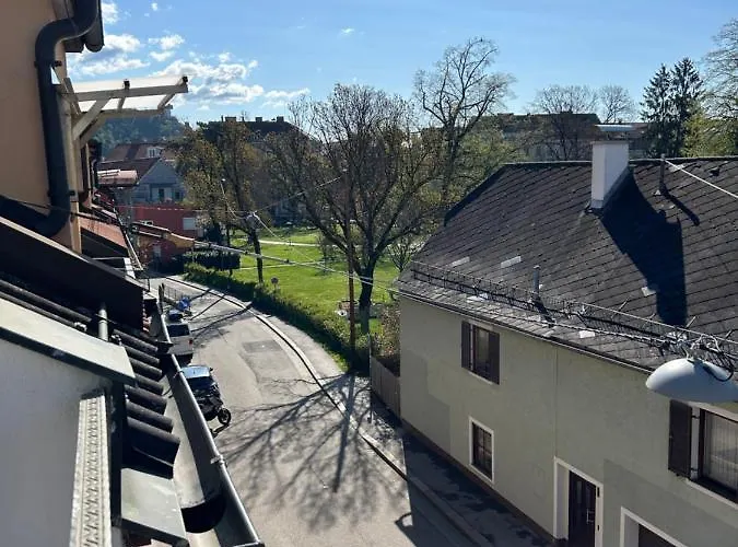 דירה Sonnenloft - Zentrales, Helles Boho-apartement Im Herzen Von *