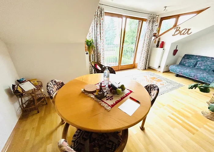 Sonnenloft - Zentrales, Helles Boho-apartement Im Herzen Von